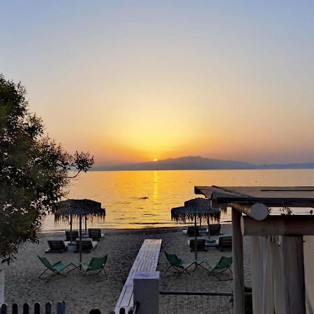 Byblos Mare-The Exclusive Beach Front Villa Skala Sotiros Extérieur photo