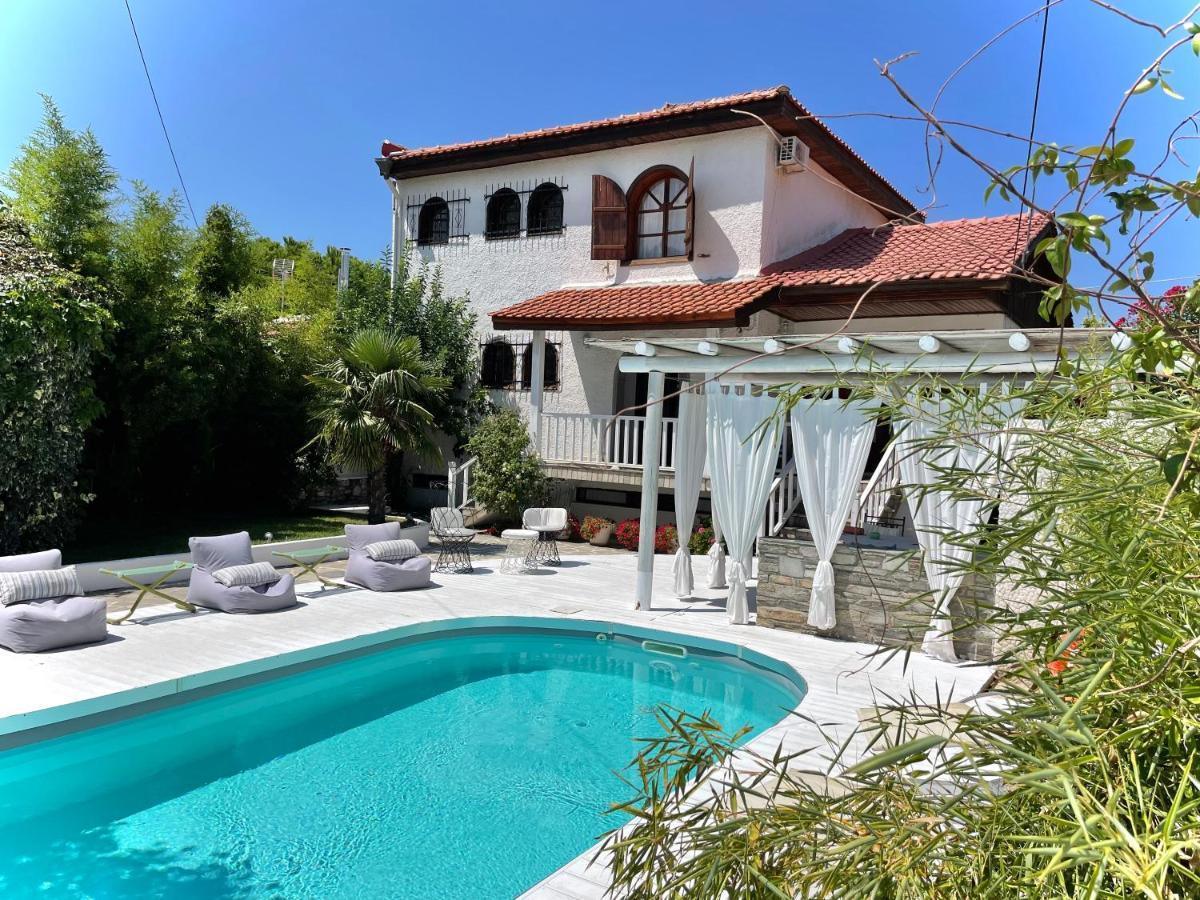 Byblos Mare-The Exclusive Beach Front Villa Skala Sotiros Extérieur photo