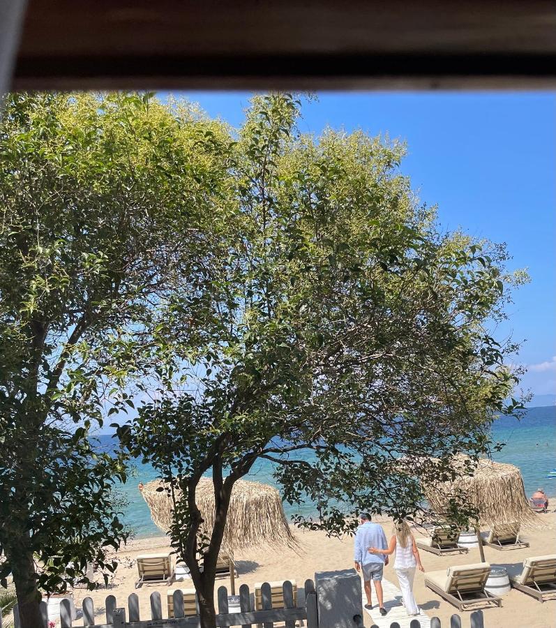 Byblos Mare-The Exclusive Beach Front Villa Skala Sotiros Extérieur photo