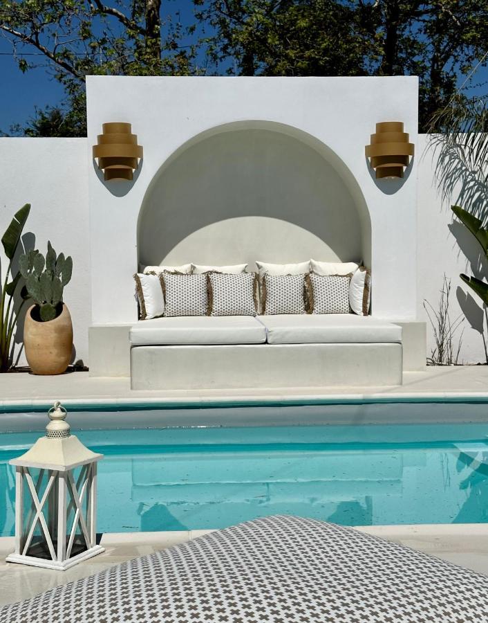 Byblos Mare-The Exclusive Beach Front Villa Skala Sotiros Extérieur photo