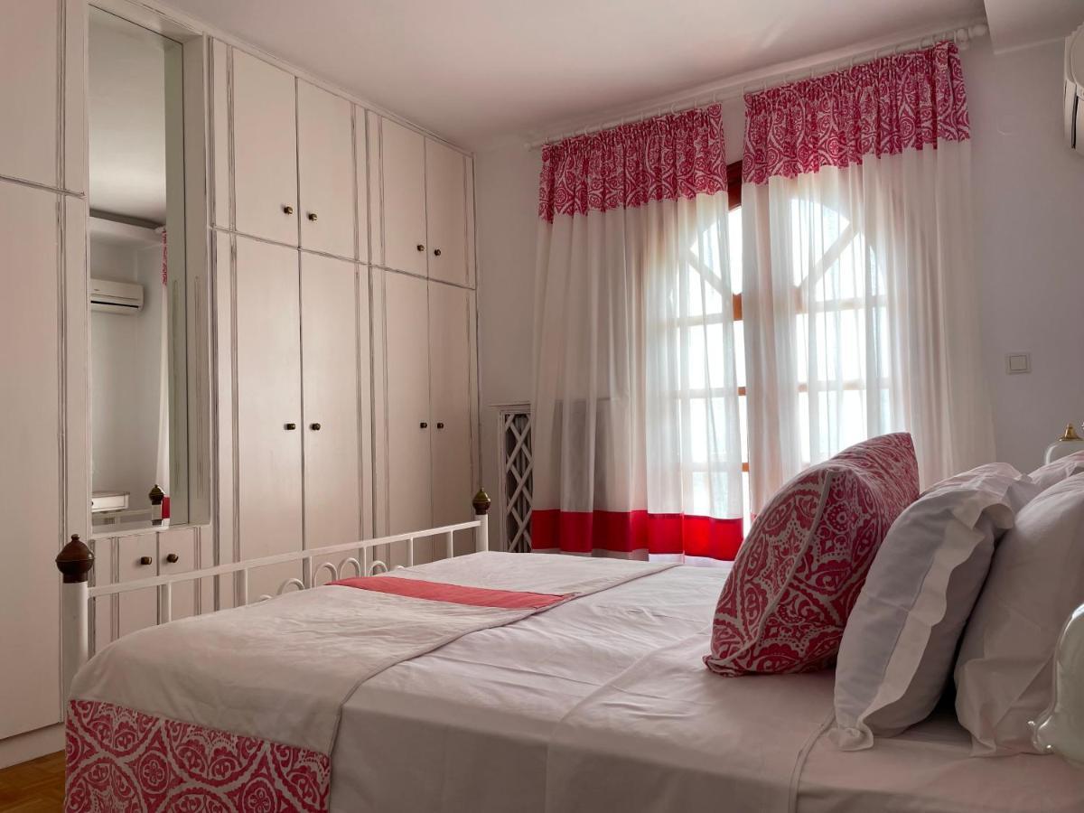 Byblos Mare-The Exclusive Beach Front Villa Skala Sotiros Extérieur photo