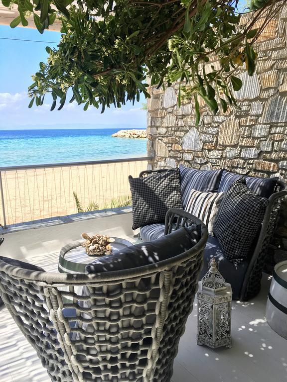 Byblos Mare-The Exclusive Beach Front Villa Skala Sotiros Extérieur photo